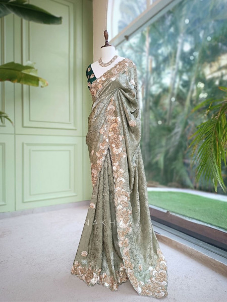 Dimensional Petal  Green Saree with Running Blouse Piece