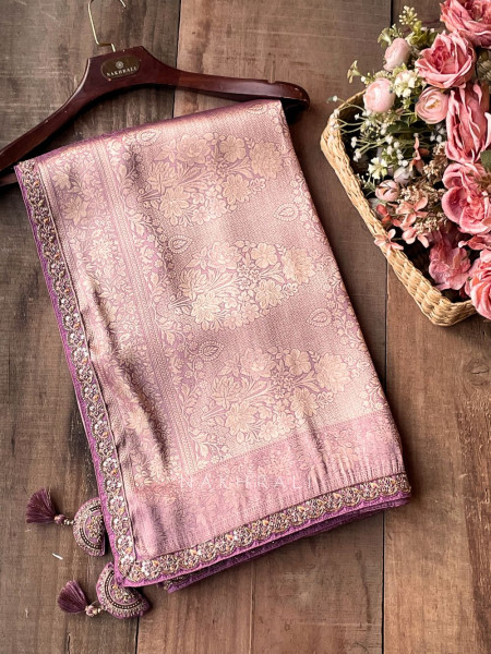 Rivora Purple Zari Woven Saree with Ornate Border Design