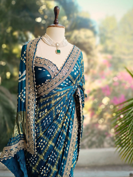 Noor-E-Riwaayat Blue Bandhani Saree with Zari Border