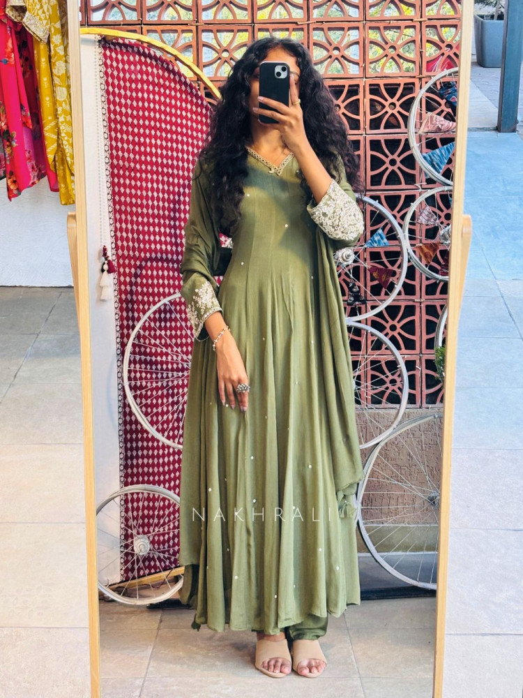 Image of Elaria Embellished Green Anarkali Set