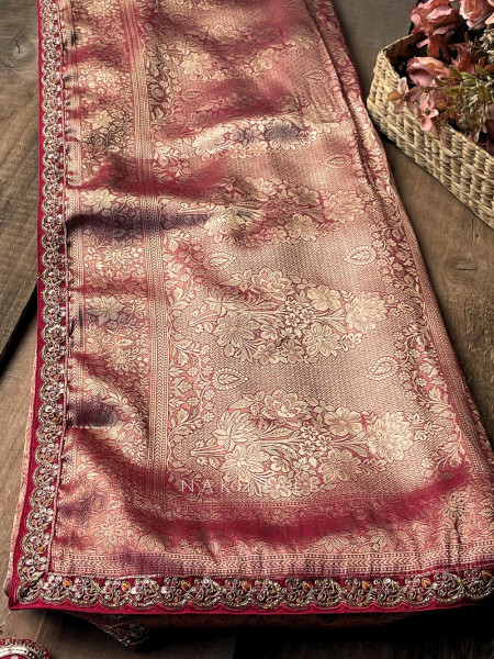 Rivora Rani Zari Woven Saree with Ornate Border Design