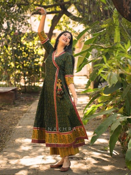 Umrao Green Angrakha Cotton Kurta Pant Set