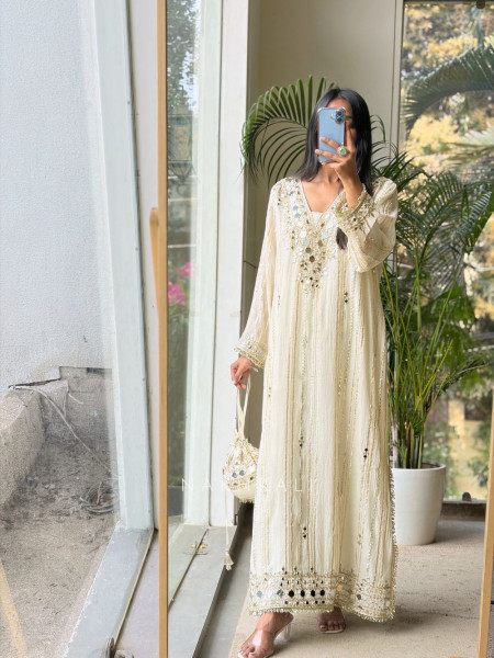 Kivra Cream Pant Kurta Set with Mirror and Thread Work