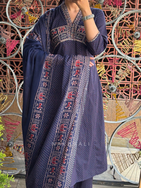 Noor Bel Navy Blue Printed Kurta Pant Dupatta Set