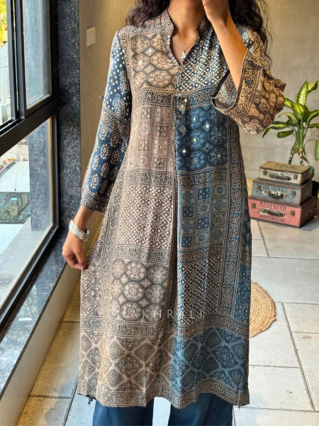 Navaro Brown Kurta Pant Set with Sequin Work