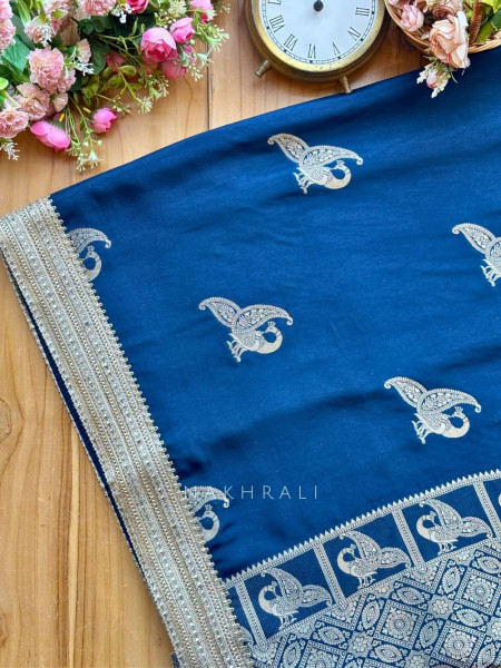 Tavira Teal Blue Saree with Broad Border and Unstitched Blouse Piece