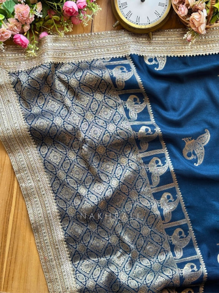 Tavira Teal Blue Saree with Broad Border and Unstitched Blouse Piece