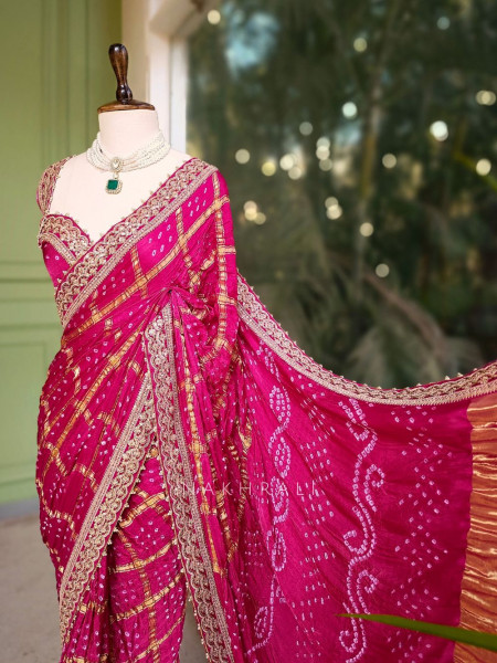 Noor-E-Riwaayat Magenta Bandhani Saree with Zari Border
