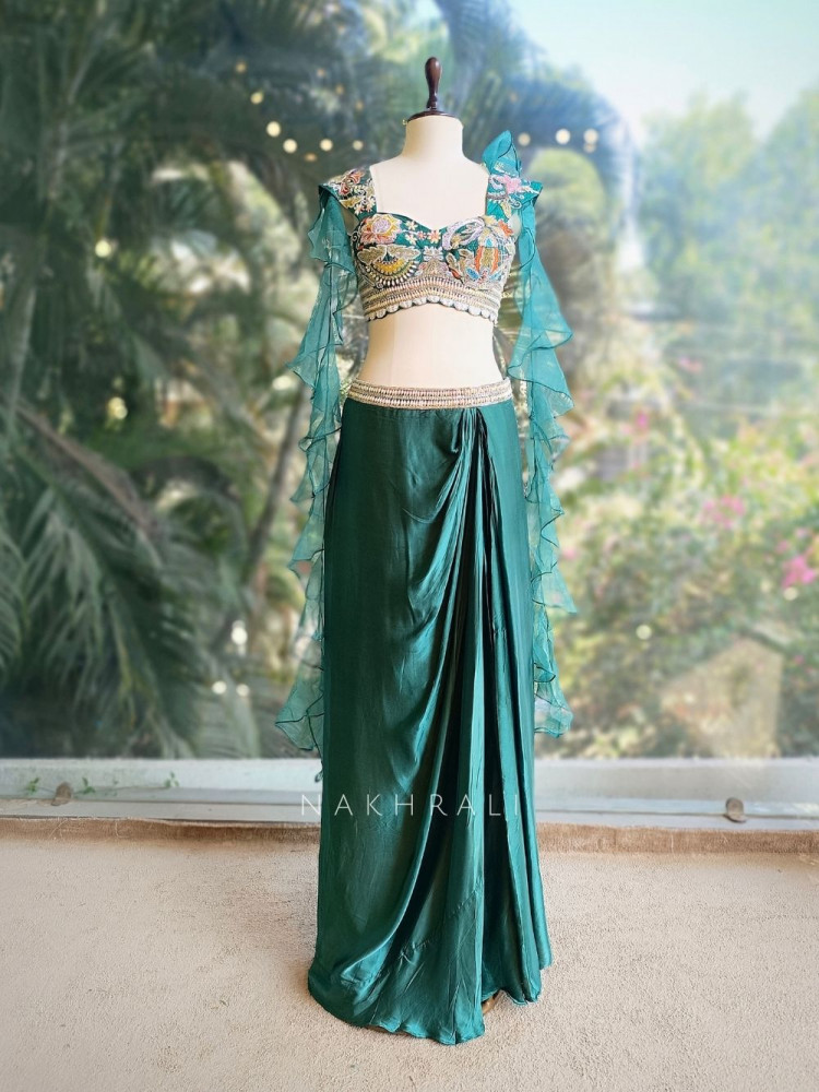 Image of Botanic Grace Crop Top Skirt Set