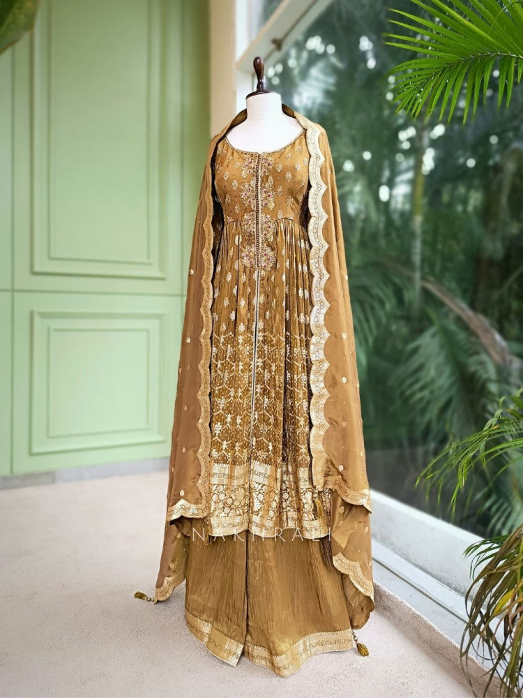 Image of Aabroo Mehendi Green Suit Set with Zari And Sequin Work