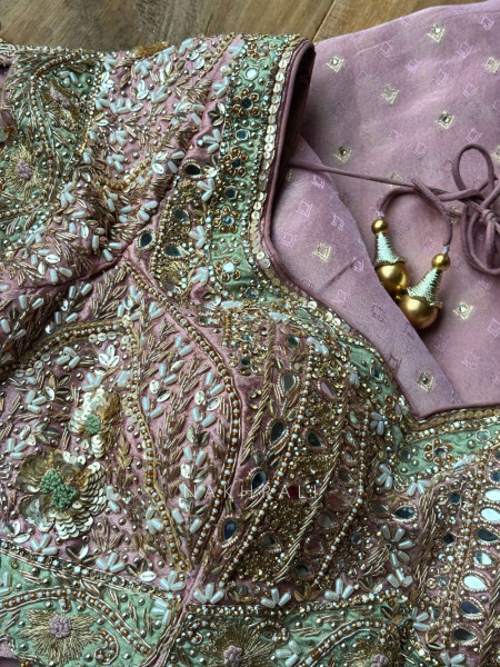 Monarch Shisha pink Saree with Readymade Blouse
