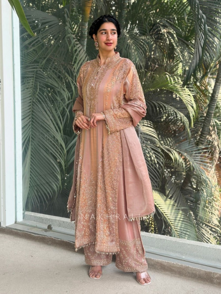 Zariya Peach Suit Set with Cut Dana and Zari Work