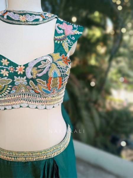 Botanic Grace Crop Top Skirt Set