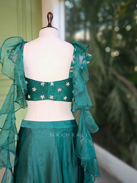 Botanic Grace Crop Top Skirt Set