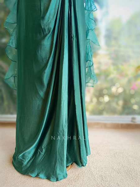 Botanic Grace Crop Top Skirt Set