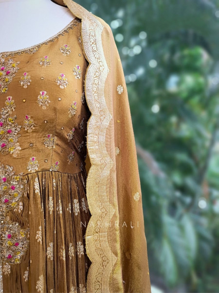 Aabroo Mehendi Green Suit Set with Zari And Sequin Work