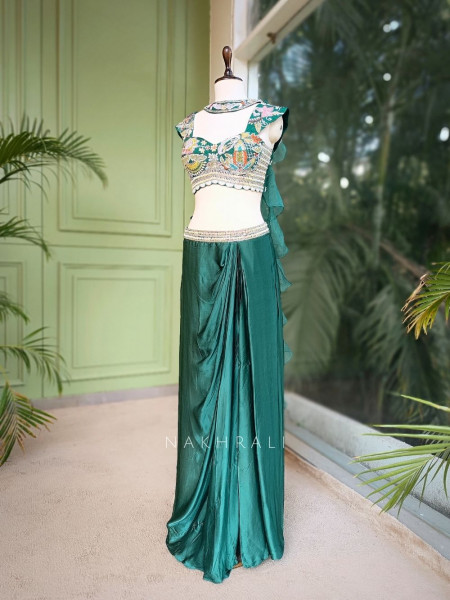 Botanic Grace Crop Top Skirt Set