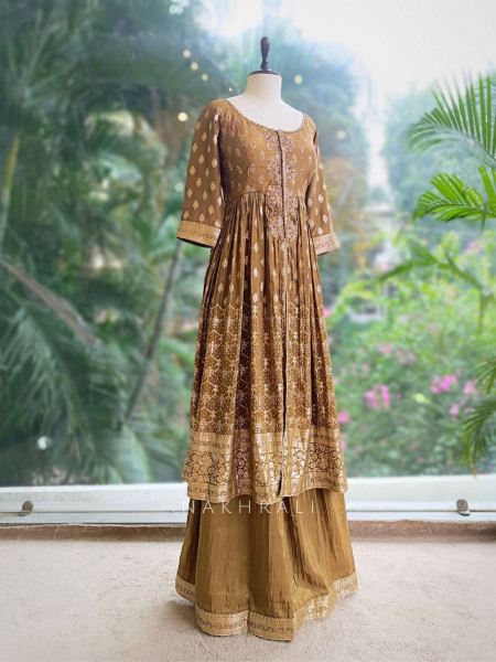 Aabroo Mehendi Green Suit Set with Zari And Sequin Work