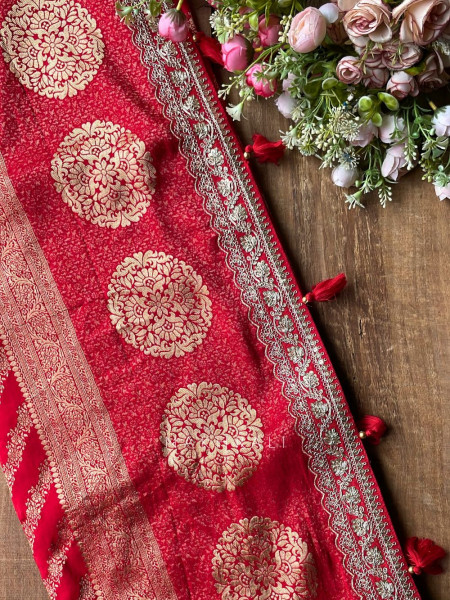 Nazm-e-Bahaar  Red Saree With Floral Motif Border Work