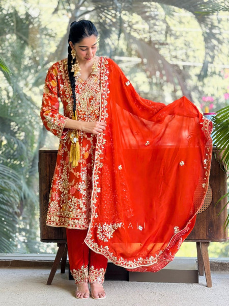 Ruhana Orange Suit Set With Mirror Work