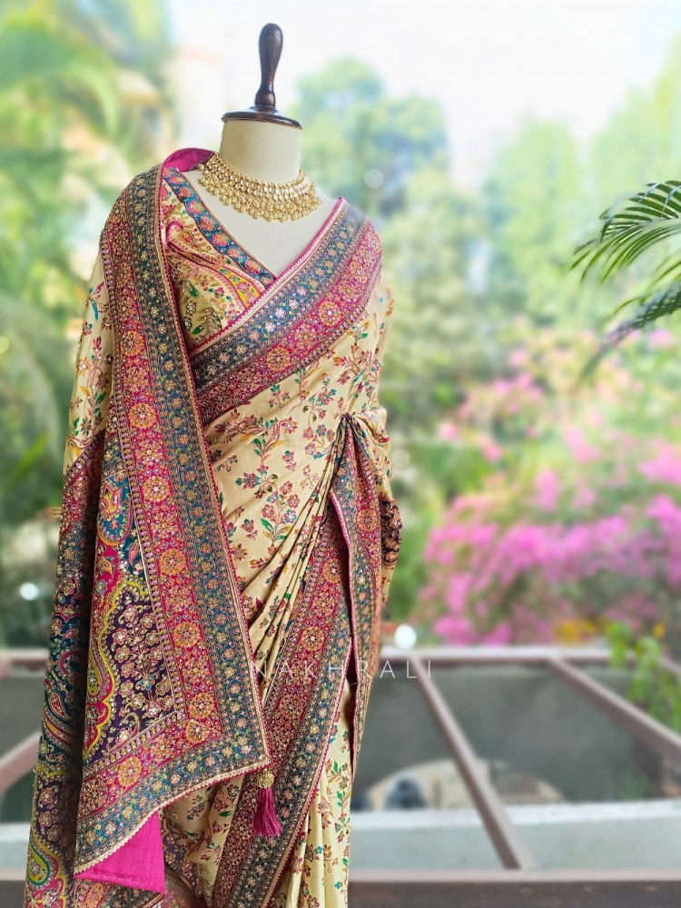 Image of Fiora Cream Floral Woven Saree Set