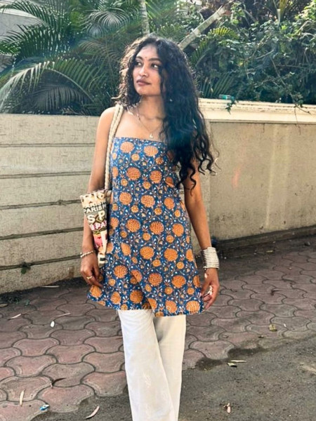Reya Blue Cotton Printed Short Kurti