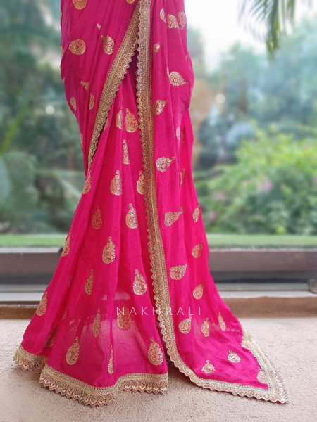 The Floaty Pallu Magenta Georgette Saree
