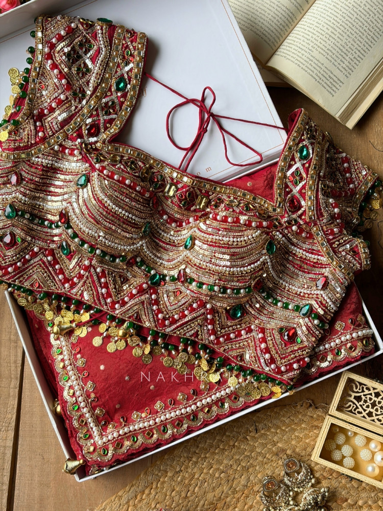 Image of Kundankaari Maroon Crushed Chinon Saree