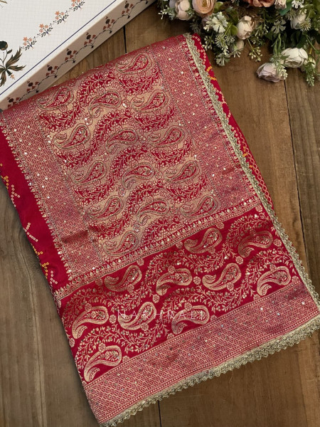 Bhavika Magenta Bandhani Saree with Zari Weave