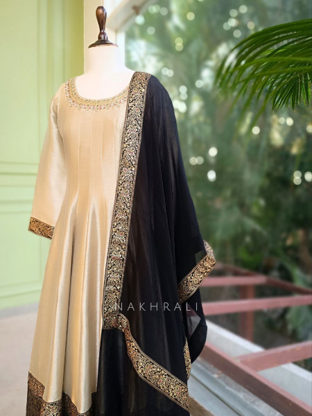 Zyra Black Anarkali Set with Embroidery Detailing