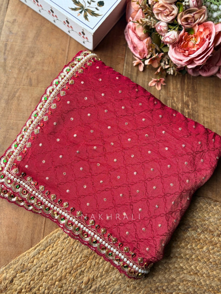 Kundankaari Maroon Crushed Chinon Saree