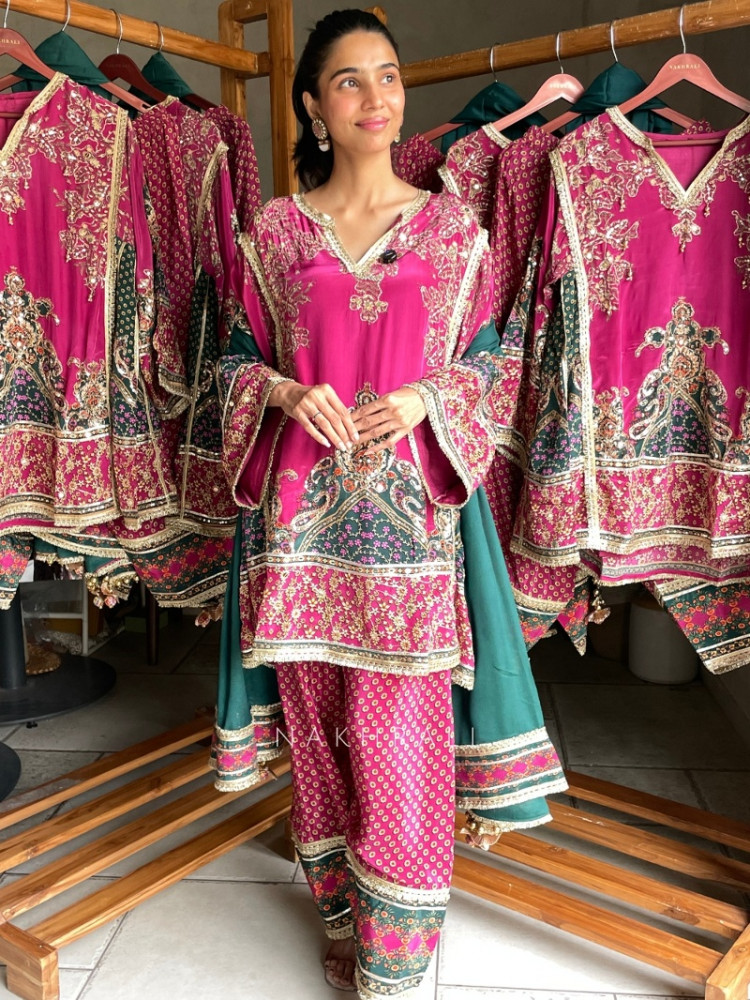 Image of Calico Magenta Farshi Suit Set