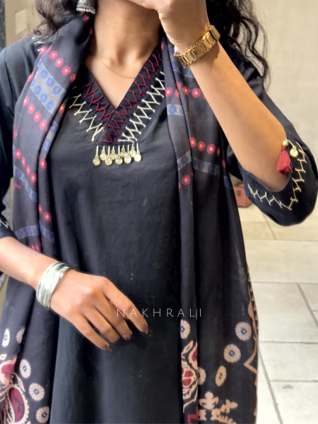 Nerisa Black Suit Set with Printed Dupatta and Thread Work
