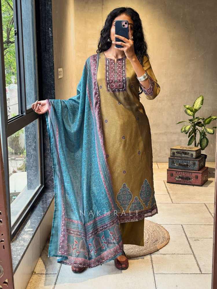 Image of Surahi Mehendi Green Kota Doria Suit Set with Printed Yoke