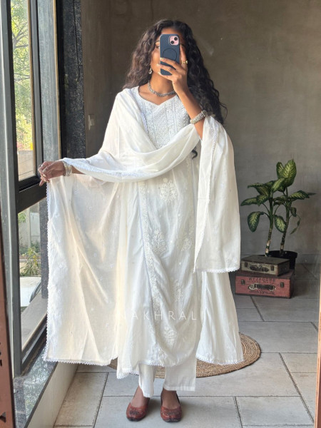 Saesha White Chikankari Kurta Set with Dupatta