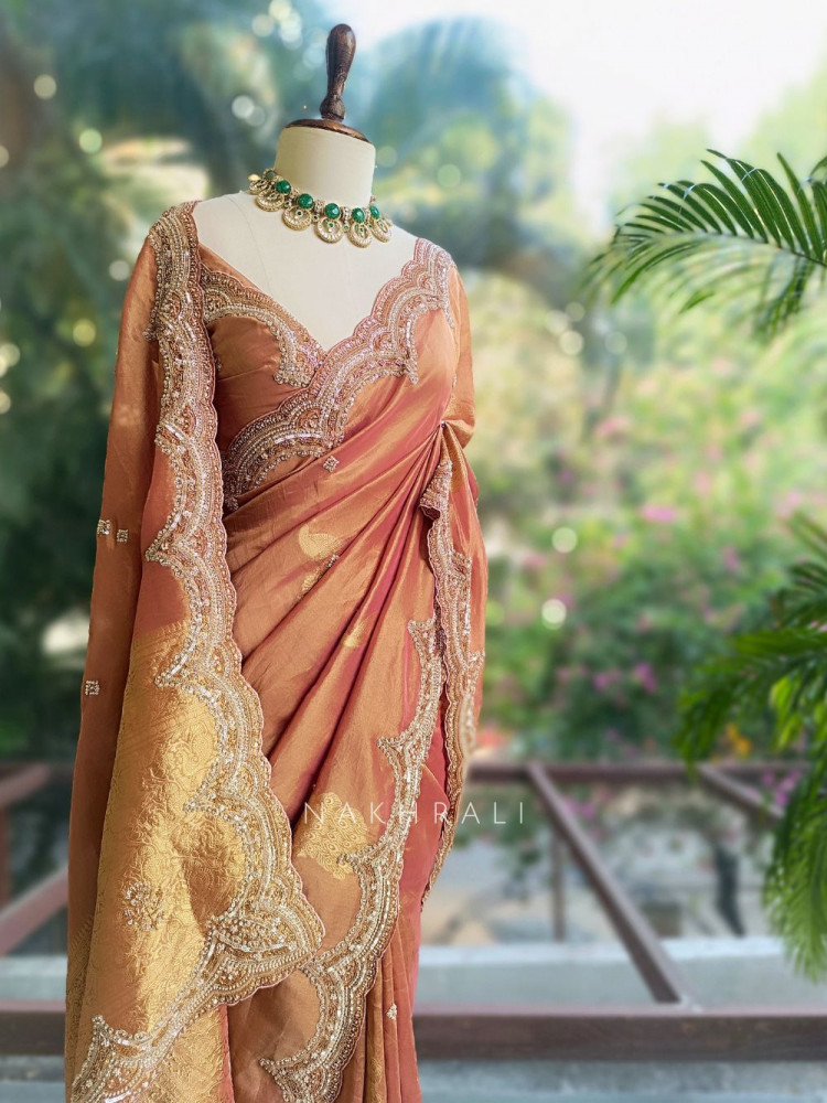Image of Surahi Onion Pink Zari Weaved Saree with Sequin Border