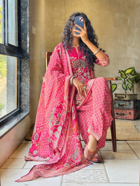 Virelle Magenta Printed Suit Set