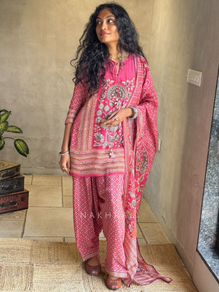 Virelle Magenta Printed Suit Set