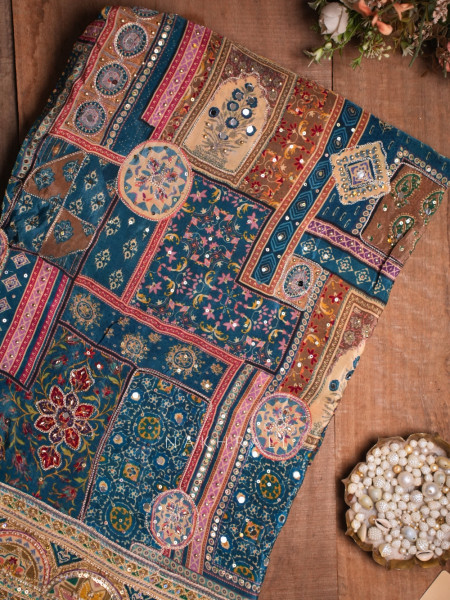 Guzel Ram Green Gajji Silk Saree with Mosaic Print