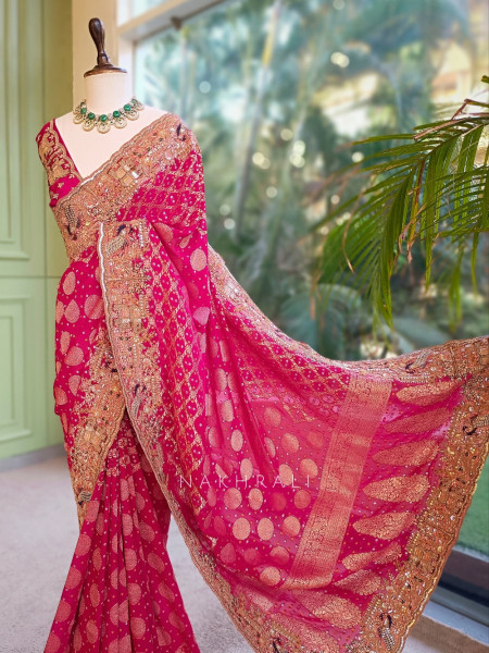 Zari-Chaand Peacock Red Georgette Saree with Bandhani Motifs
