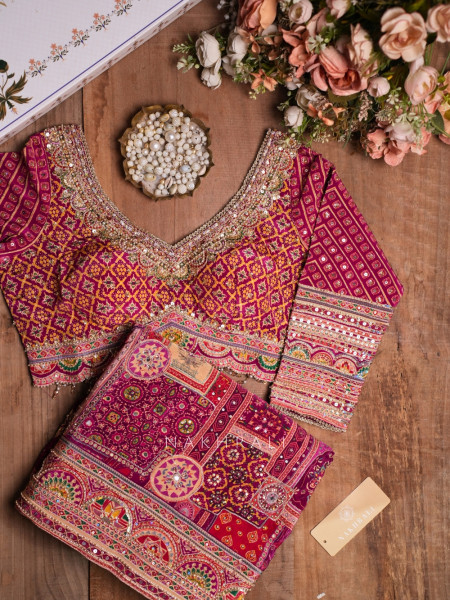 Guzel Wine Gajji Silk Saree with Mosaic Print