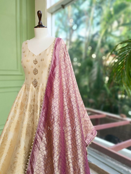 Elegant Ombre Cream Banarasi Silk Anarkali Suit Set with Border & Potli Bag