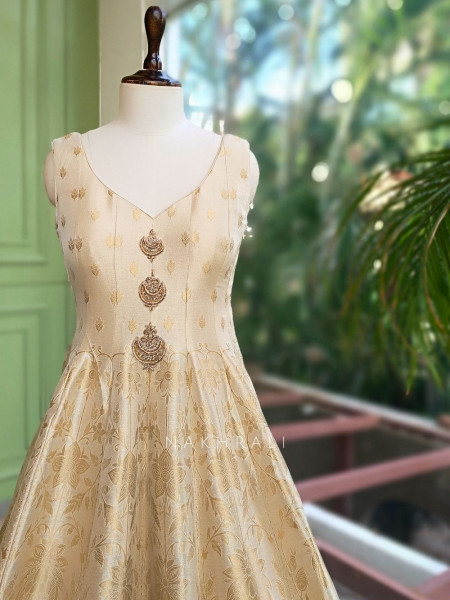 Elegant Ombre Cream Banarasi Silk Anarkali Suit Set with Border & Potli Bag
