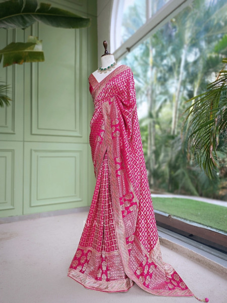 Fuchsia Matrix MagentaBanarasi Silk Saree With Gold Zari Charkhana Weave