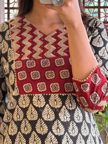 Ziya Black Cotton Straight Kurta with Handblock Yoke