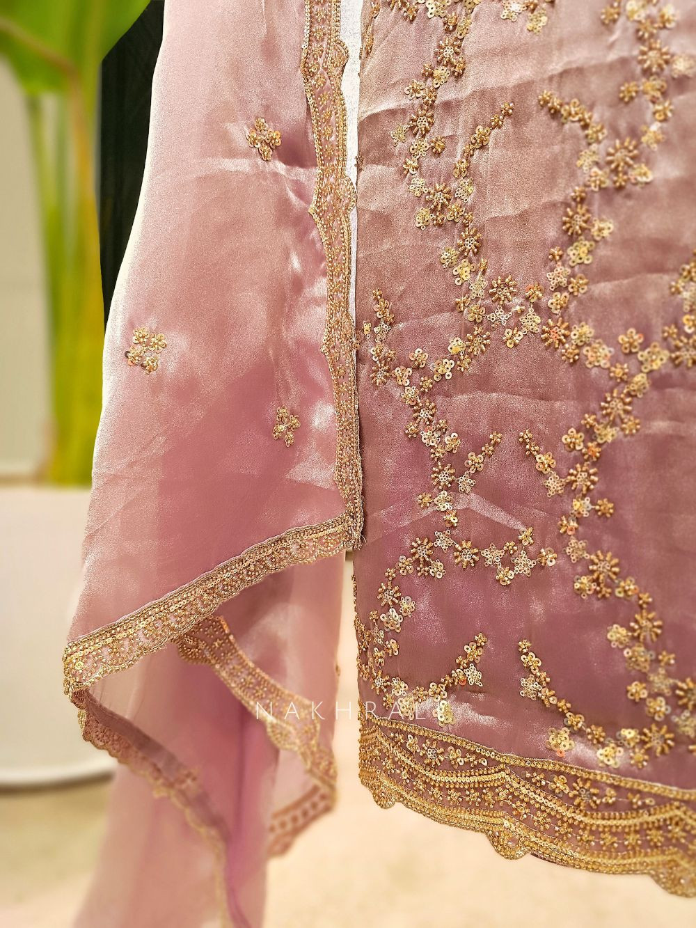 dress design with tissue SAAISHA, Fabric: RICH ZARI TISSUE , Capture the essence of elegance and modesty with this brick shade tissue dress designed specifically for Ramzan. Crafted with delicate tissue fabric, this dress