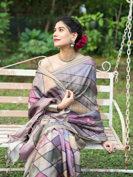 Zyani Multicolor Silk Saree with Artistic Geometric Print