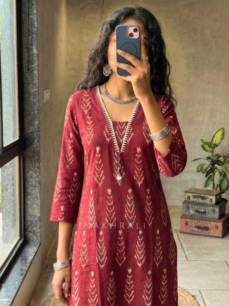 Tanirika Maroon Cotton Kurta Pant Set with Ikat Print