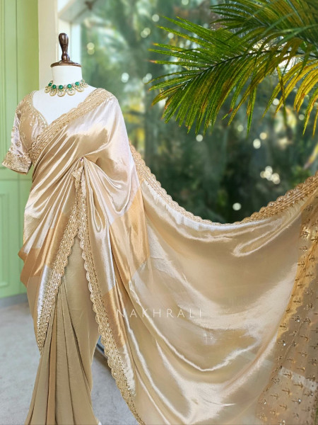 Aakarshana Golden Saree with Embroidered Border