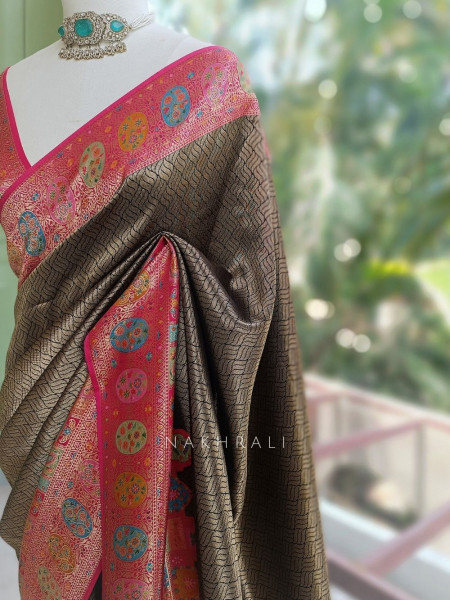 Kanira Golden Zari Brocade Saree with Magenta Paithani Border